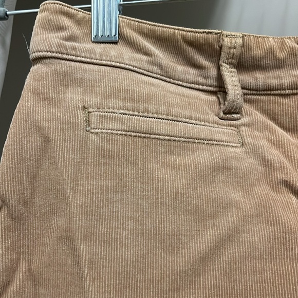 EUC Host Pick Talbots Size 8 Petite Tan Mini Skirt With Pockets - Picture 8 of 9